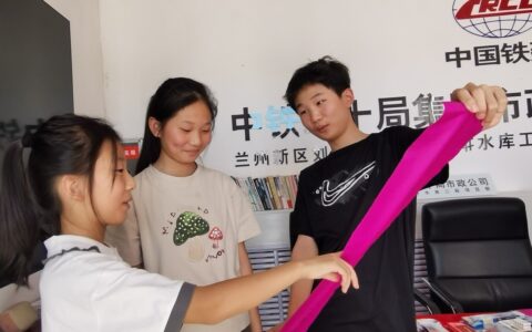 工地迎来“小候鸟” 亲情陪伴不缺席